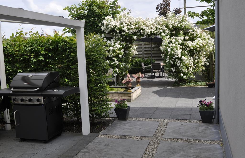 B&B De Edelsteen Zutendaal Bagian luar foto
